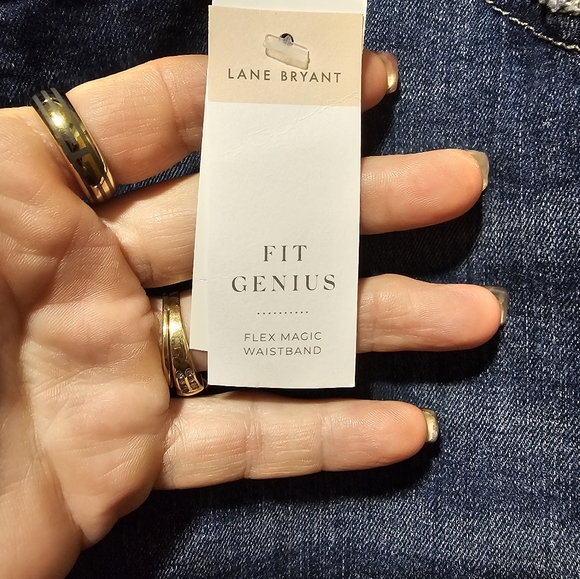NEW!Lane bryant signature fit cropped flare jeans - Picture 7 of 11